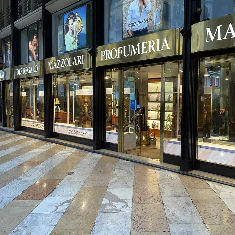 Foley-service-due-srl-allestimenti-per-negozi-milano